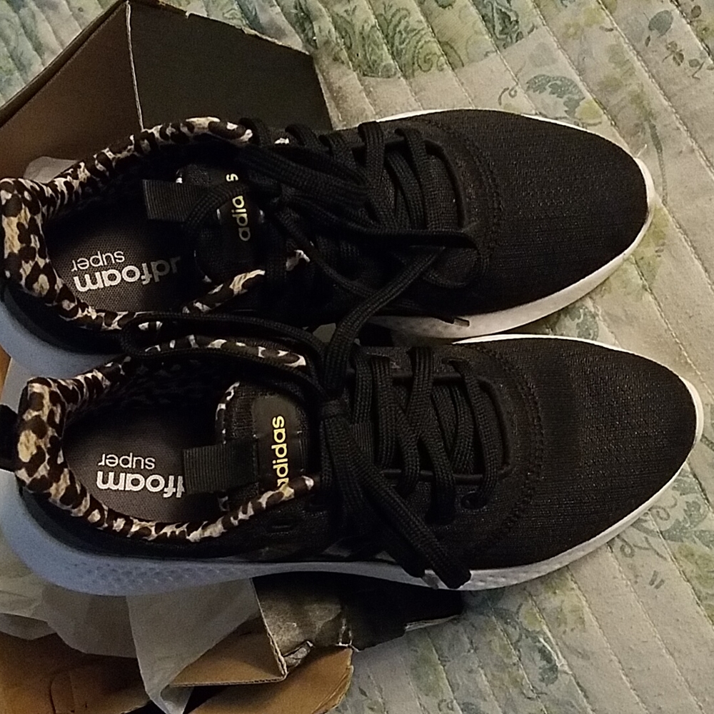 Tennis Shoes
